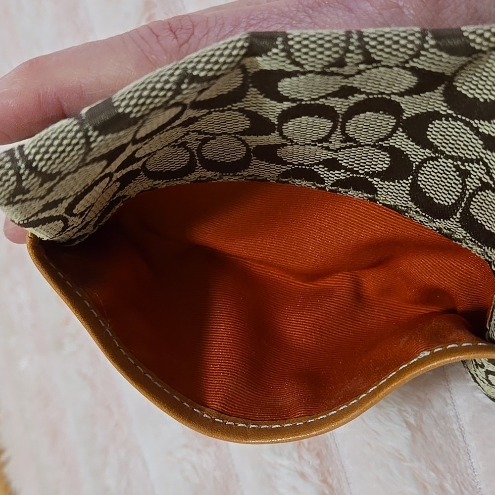Coach Pouch - Picture 5 of 13